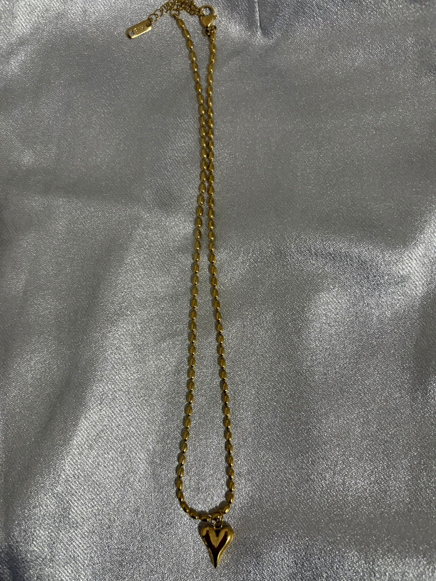 SOLID GOLD HEART NECKLACE